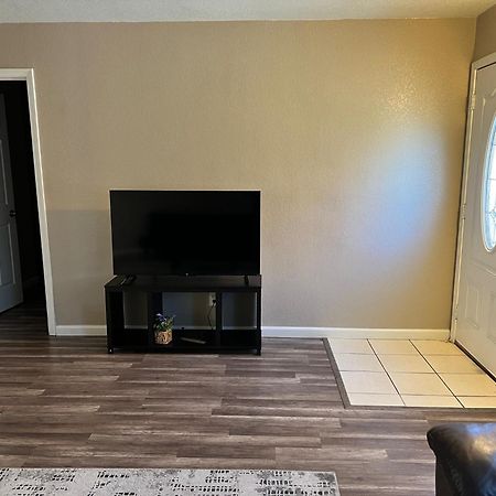 Quiet 1Bed,1Bath Condo With Free Parking Fresno Dış mekan fotoğraf