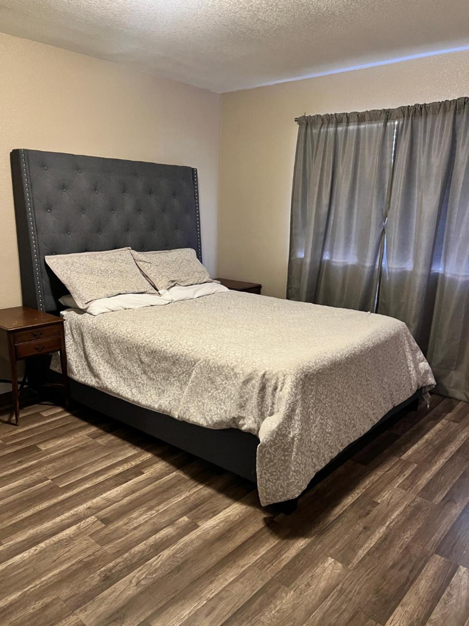 Quiet 1Bed,1Bath Condo With Free Parking Fresno Dış mekan fotoğraf