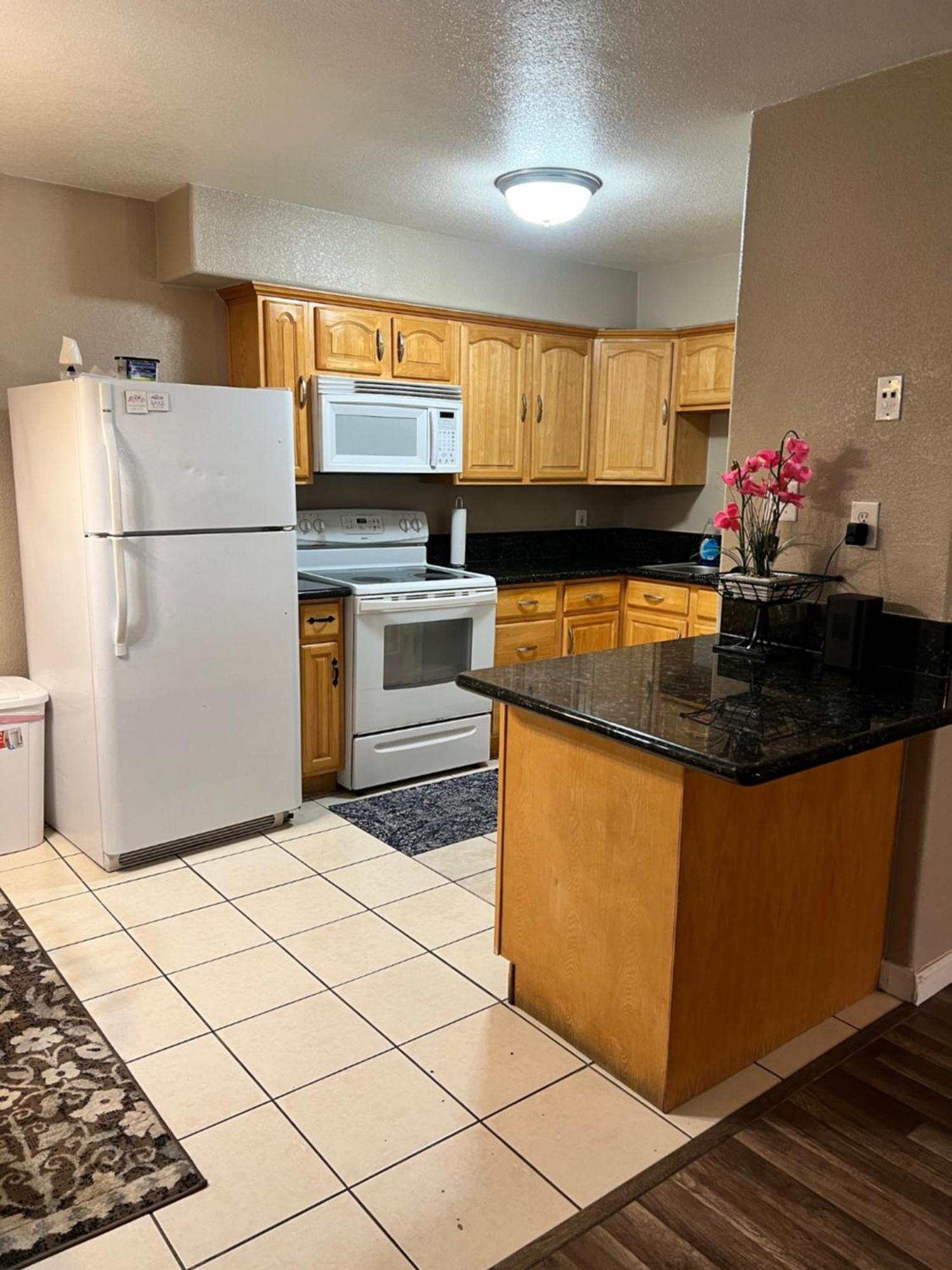 Quiet 1Bed,1Bath Condo With Free Parking Fresno Dış mekan fotoğraf
